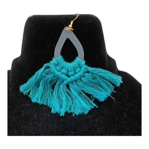 Green Macrame Fan Fringe Cutout Colored Wood Teardrop Bohemian Dangle Earrings - Picture 9 of 12